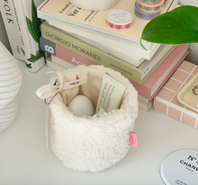 Load image into Gallery viewer, Fluffy Plant Pot Cover - IVORY