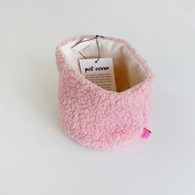 Load image into Gallery viewer, Fluffy Plant Pot Cover - PINK
